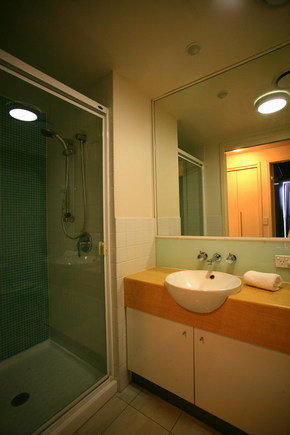 Tribeca Apartments - Surfers Gold Coast 3
