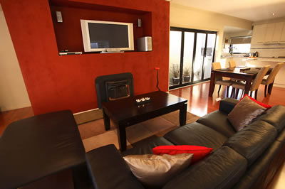 Alpine Country Cottages - Studio 7 - Surfers Gold Coast 1