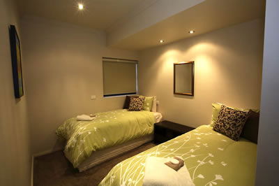 Alpine Country Cottages - Studio 7 - Surfers Gold Coast 3