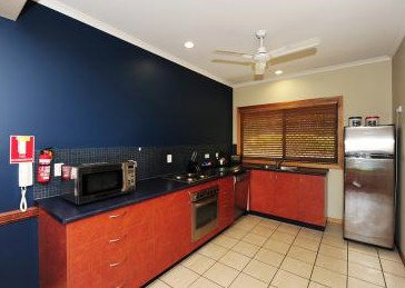 Portside Executive Apartments - Surfers Gold Coast 3