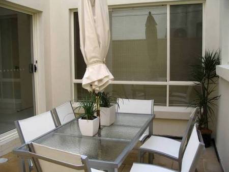 Adelaide Luxury Beach House - Surfers Gold Coast 2