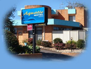 Aquatic Waterfront Motel - Surfers Gold Coast 1