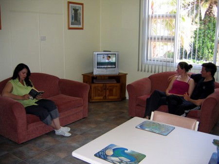 Tumby Bayside Holiday Units - Surfers Gold Coast 1