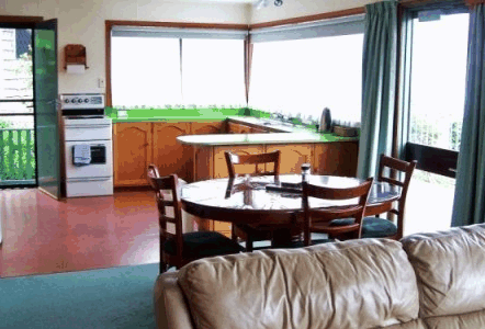 Coles Bay Waterfronters - Surfers Gold Coast 2