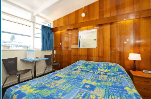 Riverfront Motel  Villas - Surfers Gold Coast