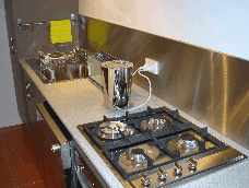 Hugo's B & B - Surfers Gold Coast 4