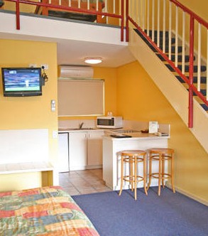 Coastal Motel - Surfers Gold Coast 0