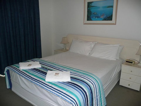 Pelican Cove - Surfers Gold Coast 3