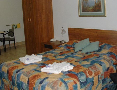 Sunseeker Motel - Surfers Gold Coast 1