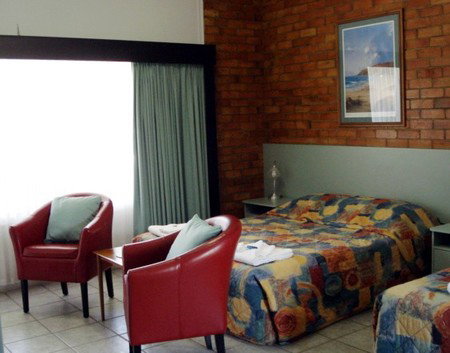 Sunseeker Motel - Surfers Gold Coast 4