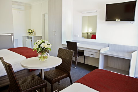 Governor Macquarie Motor Inn - Surfers Gold Coast 5