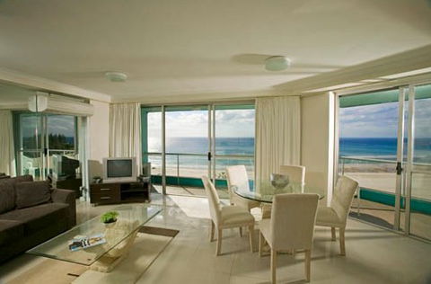 Ocean Plaza Resort - Coolangatta - Surfers Gold Coast 1