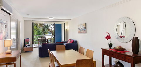 Scarborough Beach Resort - Surfers Gold Coast 1