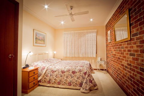 Camden Hillview - Surfers Gold Coast 2