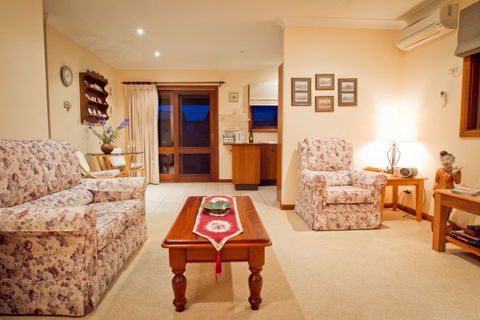 Camden Hillview - Surfers Gold Coast 3