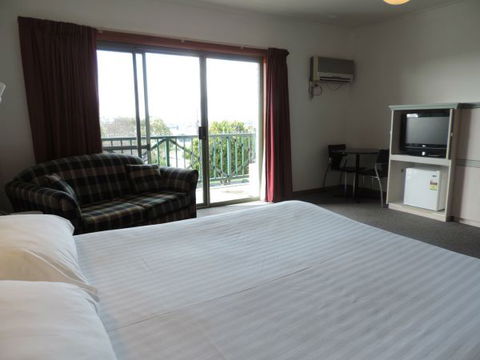 Lakes Resort Mount Gambier - Surfers Gold Coast 2
