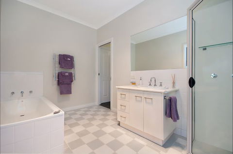 Hamilton Accommodation - Surfers Gold Coast 8
