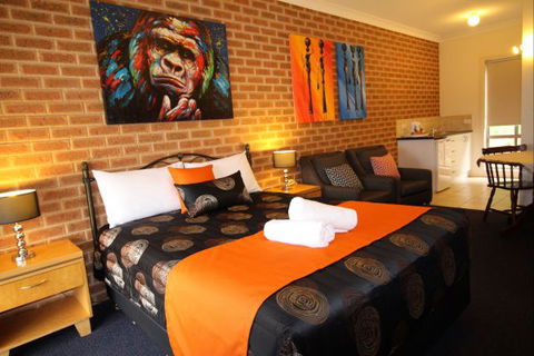 Top Of The Town Motor Inn Yackandandah - Surfers Gold Coast 4