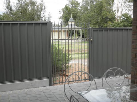 C&C's Bed And Breakfast - Surfers Gold Coast 10