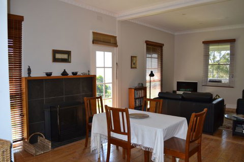Clifden Cottage - Surfers Gold Coast 8