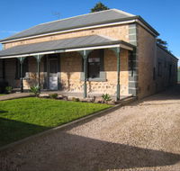 Kingfisher Lodge Edithburgh - Surfers Gold Coast