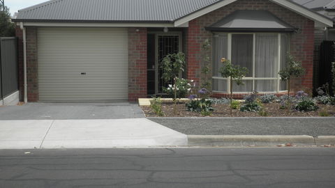 C&C's Bed And Breakfast - Surfers Gold Coast 0