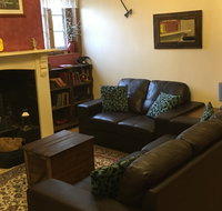 Conyngham Cottage Self Contained Accommodation - Surfers Gold Coast
