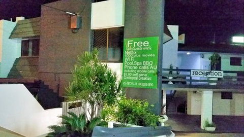 Aaron Motel - Surfers Gold Coast 8