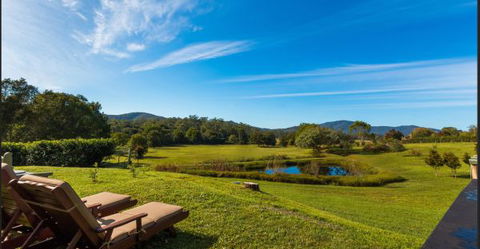 All About Me Bed And Breakfast - Surfers Gold Coast 0