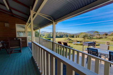 All About Me Bed And Breakfast - Surfers Gold Coast 6