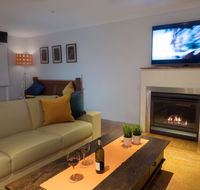 Alice's Palace Ocean Grove - Surfers Gold Coast