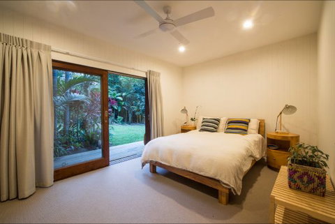Apalie Retreat - Surfers Gold Coast 2