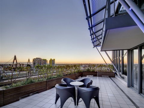 Astral Tower And Residences At The Star - Surfers Gold Coast 5