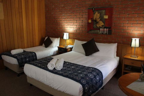 Bakery Hill Motel - Surfers Gold Coast 2