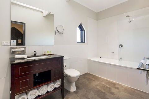 Castle Suites - Kryal Castle - Surfers Gold Coast 4