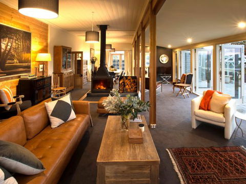 Frenchman's River - The Helmsman's House - Surfers Gold Coast 3