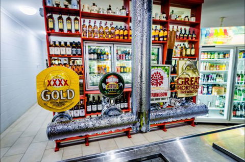 Goldfields Hotel And Finnigan's Rest - Surfers Gold Coast 6