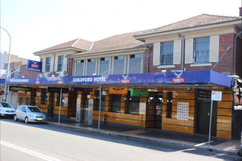 Guildford Hotel - Surfers Gold Coast 2