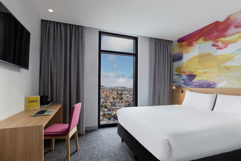 Ibis Styles Hobart - Surfers Gold Coast 1