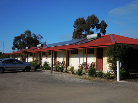 Inglewood Motel And Caravan Park - Surfers Gold Coast 1