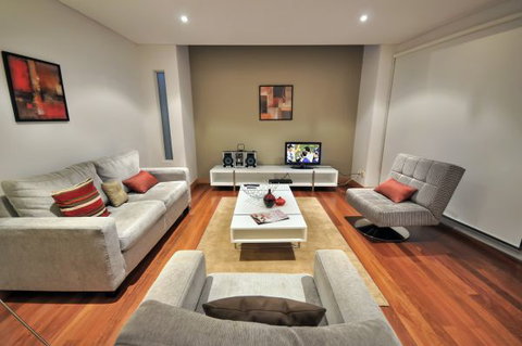 La Loft Apartments - Surfers Gold Coast 3