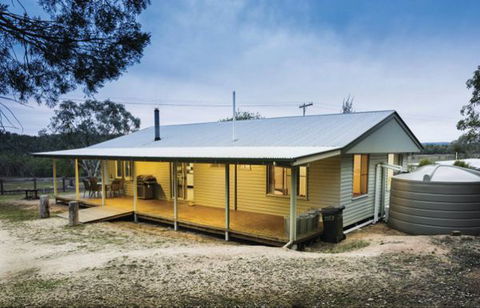 Lavender Vale Cottage - Surfers Gold Coast 0