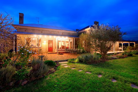 Lochinver Farm Homestead And Cottages - Surfers Gold Coast 1