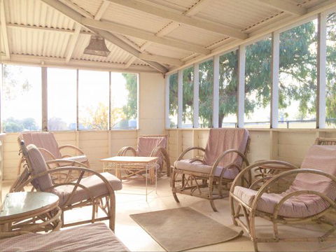 Lochinver Farm Homestead And Cottages - Surfers Gold Coast 7
