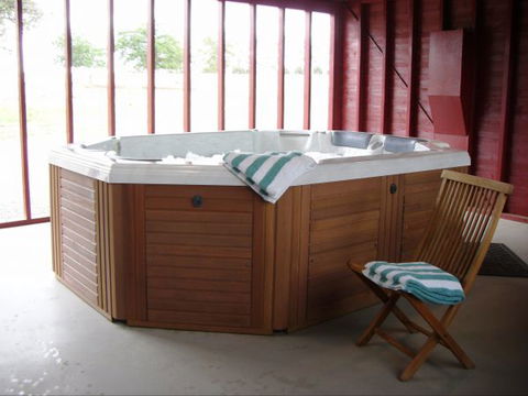 Lochinver Farm Homestead And Cottages - Surfers Gold Coast 8