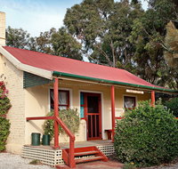 Trinity Cottage - Surfers Gold Coast