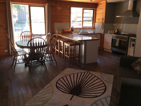 Mole Creek Cabins - Surfers Gold Coast 0