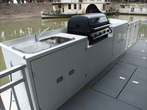 Murray Downs Marina Houseboats - Surfers Gold Coast 3