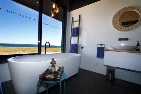 Perlubie Sea - Surfers Gold Coast 1