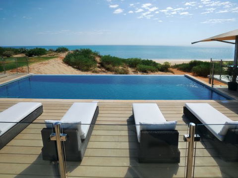 Ramada Eco Beach Resort, Broome - Surfers Gold Coast 1